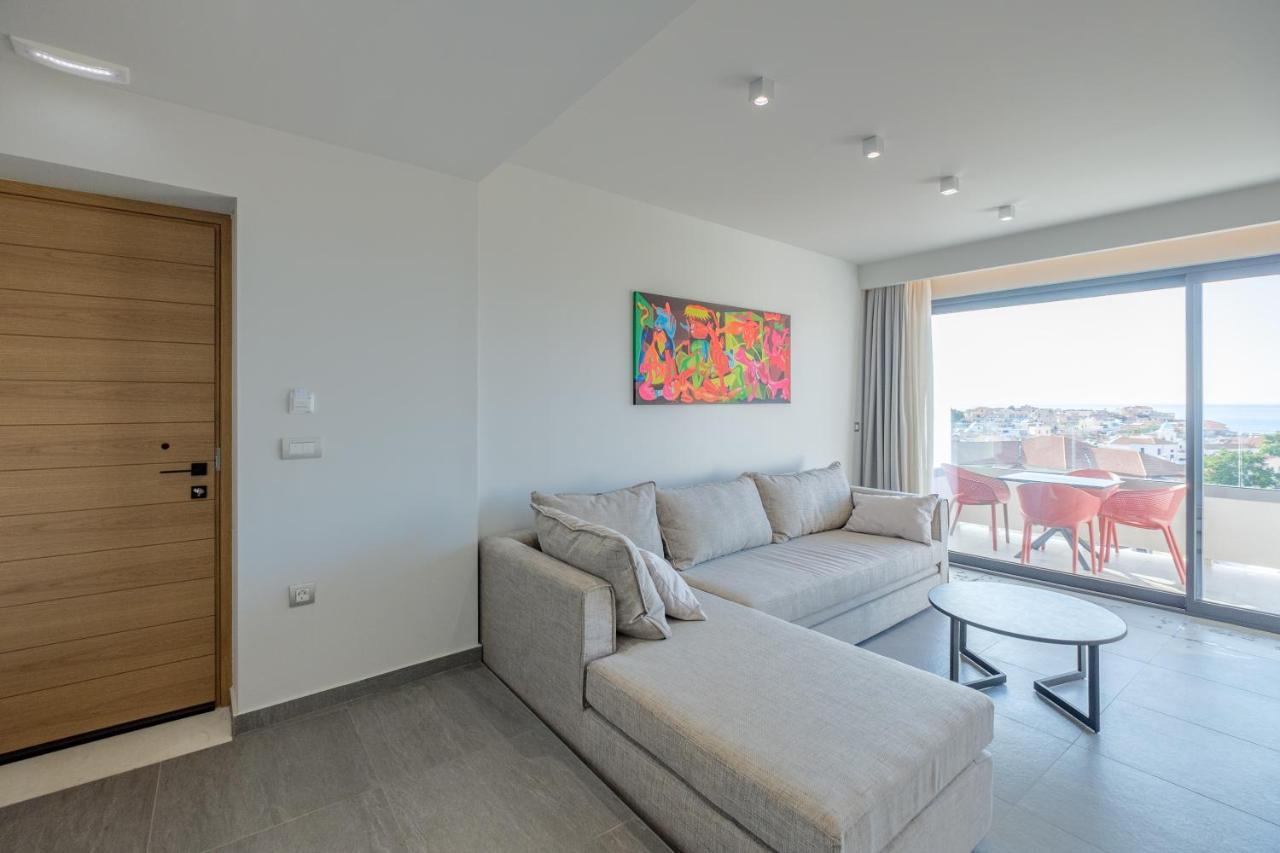 Sky-High 70Sqm Penthouse W. Stunning Views - 05 Apartment Chania  Exterior photo