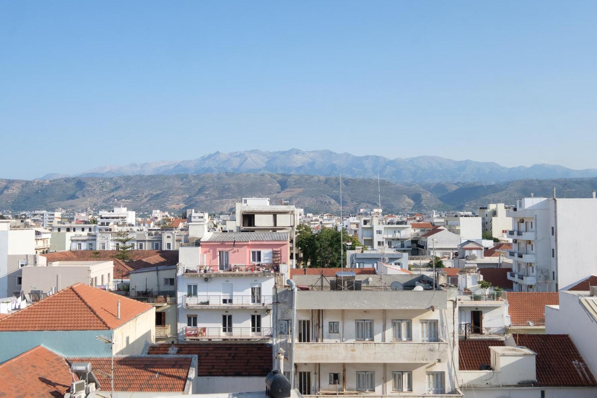 Sky-High 70Sqm Penthouse W. Stunning Views - 05 Apartment Chania  Exterior photo